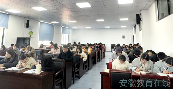 �Ϸʎ�����С�������F�L�S��У���_��ĩ�������Y��