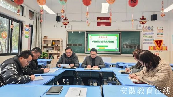 �Ϸ����L��·�ڶ�С�W���_�W��ʳƷ��ȫ�F���{�ȕ�