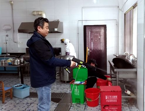 ������ČW(xu��)У�����坍ʳ��