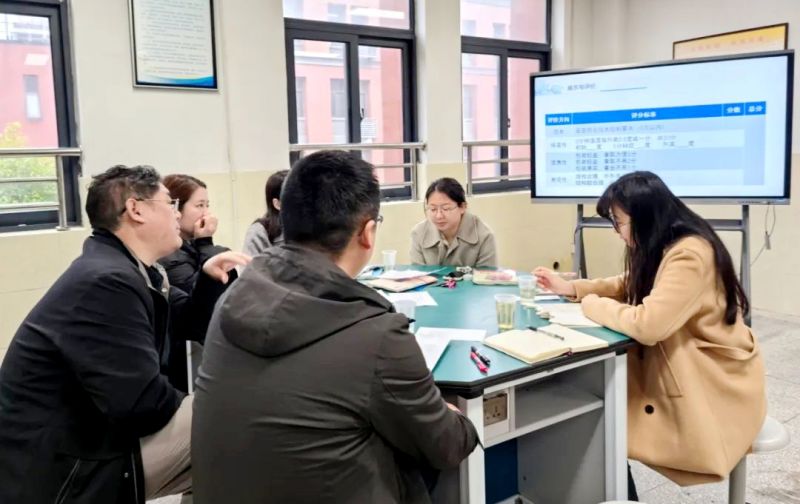 �L��·�ڶ�С�W(xu��)��䞳У�^(q��)�_չ�ƌW(xu��)�̌W(xu��)���}��ӑ���(d��ng)