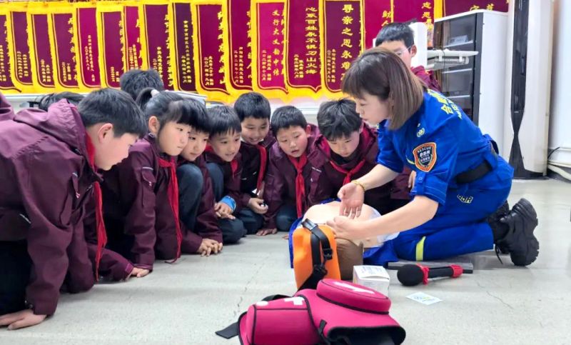 ���c·����С�W�_չ��ȫ�����c�Ƽ�̽��ϵ�л��