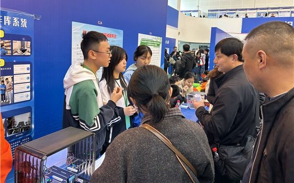 ʡ������Ƅ�(chu��ng)��ِ��Ů��ʣ�����ʮһ�Дث@4��(g��)һ�Ȫ�(ji��ng)