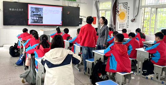 ������ČW(xu��)У�_չ˼���n�̌W(xu��)��ӑ���