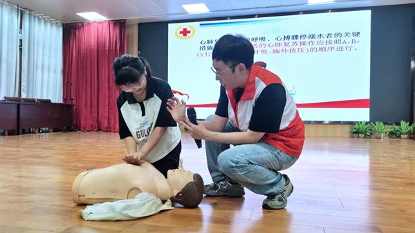 ����ˮ��ȫ��������������ČW(xu��)У