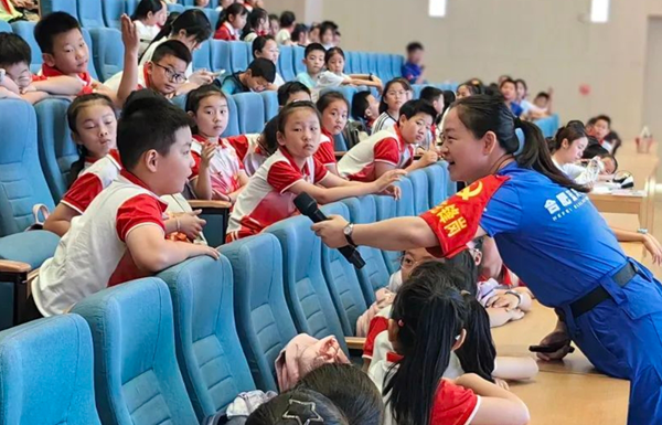 �Ϸ��{���Ԯ�2025����ˮ���v���M�Ϸ������b��С�W���AͥУ�^