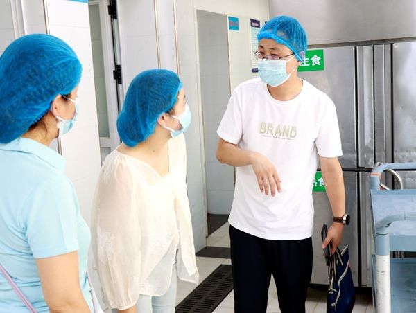 ʯ������׃��@ӭ�Ӱ��c�а�ί�������z��