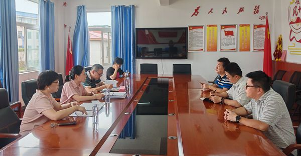 ��ί������һ�ж���ʮ�����ČWУ����ˮ����