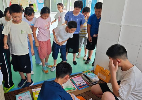 ʮ�����ČWУ�����I����ϵУ�@ �Ի�����@����