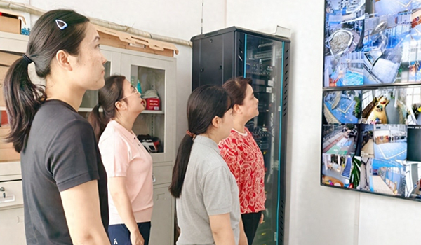 �Ϸ��а��c·�׃��@�������F���@�����ΰ�ȫ���������o����ͯ��