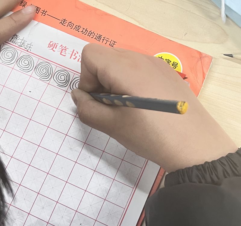 ��ī�������֡����ڣ����ֿ���呟����ӵ����ۅf�{�����᣿