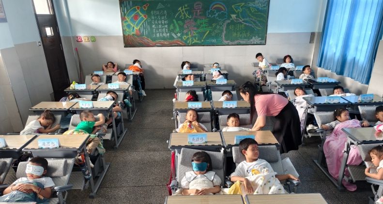 ������һС�W(xu��)���ο��{(di��o)��С̺ �������m������(j��)​