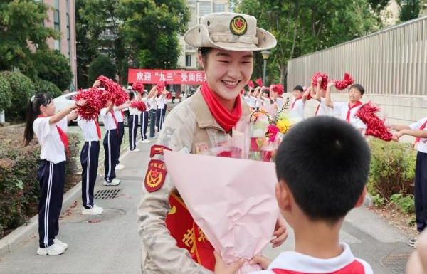 ���l�������Қgӭ���Ů����s�w����