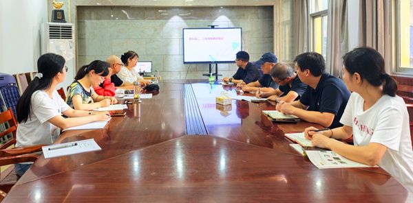 ����С�W���_�Ƽ��M���й������h