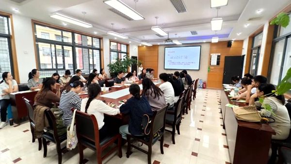 �Ϸ��а��c·����С�W���_�W�ڰ����ι�������