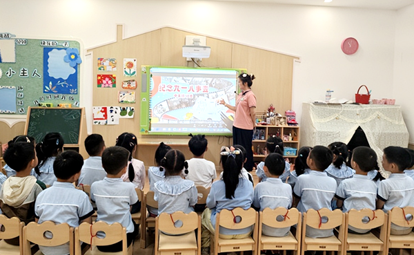 �Ϸ��а��c·�׃��@ӭ��·�ֈ@�����վ���L�Q�����۰�ȫ����