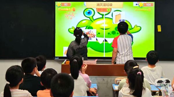 ���c�и���С�W�_չ��������������}����