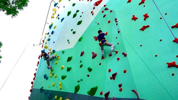 �Ϻ����M�w���������|���lչ����벢�e��չ�\�ӿ��g