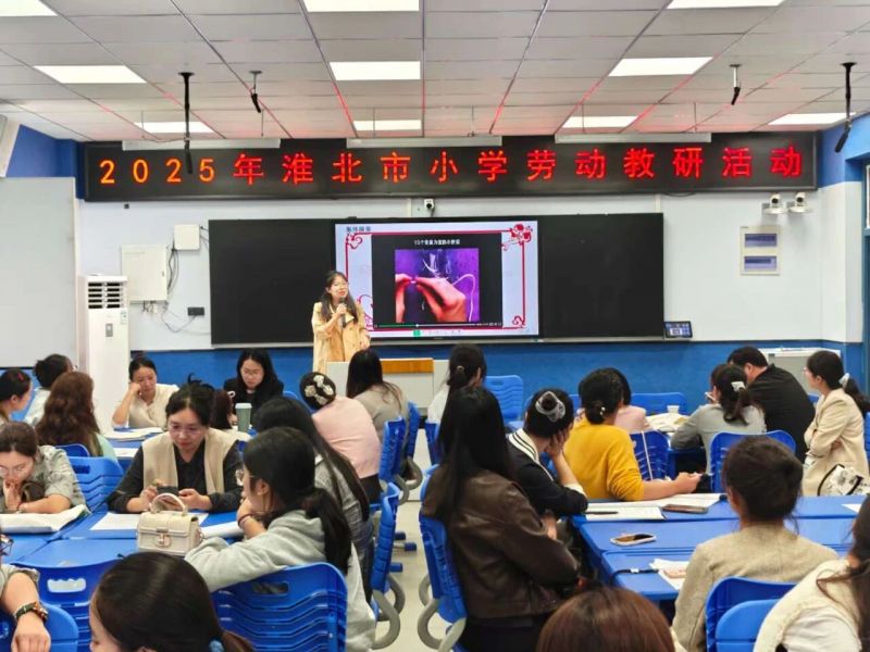 ������С�W�ڄӽ̌W��ӑ�������e��