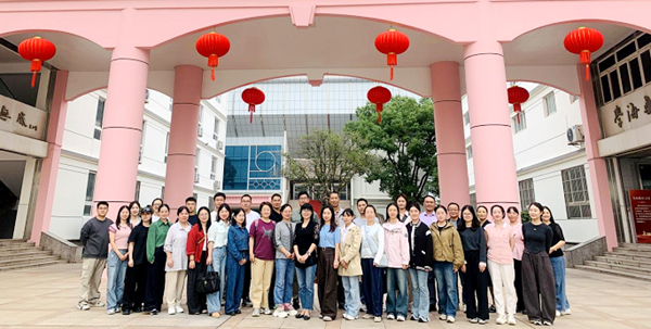 ��ɽ��(sh��)�(y��n)�W(xu��)У�_(k��i)չ�����μ��Ǹɽ̎����}����