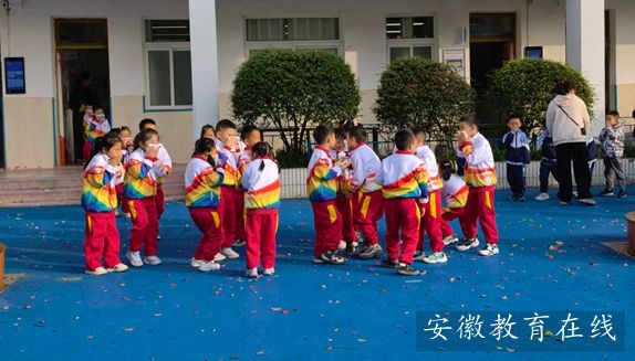 ����С�W�_չ����������ɢ����