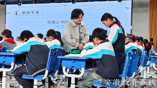 ����С�W�̎����c��һ���ɰ���������л��