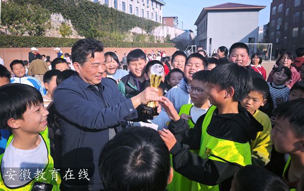 ʮ�����ČWУ�w��������ِ���G�������������`��