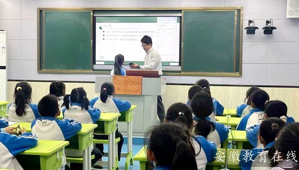 ʮ�����ČWУ����Ԫ�n�þ`���� �Խ̴�������ƪ