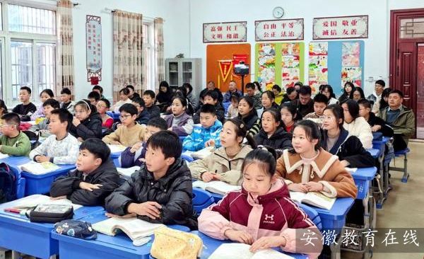 �������һ���y�ֹ�̽AI�x���l��WУ�lչ��·��