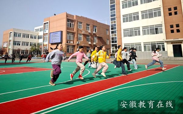 ʮ�����ČWУ�w�����У�Ȥζ��ِ�������� ���С��ܡ�����Ч