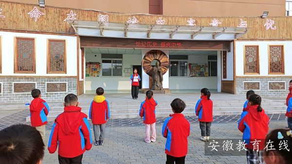 ʮ�����ČWУ�e�Ї��ҹ��������}����xʽ