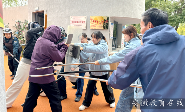 �Ϸ��а��c·�׃��@�������F(tu��n)����֮��ֈ@�����ַ��� �o(h��)���ס���ȫ