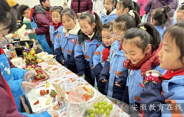 ��������ɽ�^�e�k�ڄӽ�����W�Ƴɹ�չ