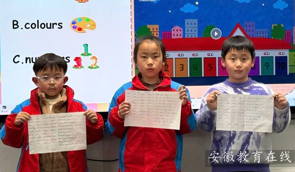 ʮ�����ČW(xu��)У���n�����(w��)�Y(ji��)�T����Ӣ�Zِ��չ�L(f��ng)��